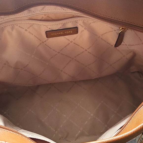 Tan Monogram Michael Kors Large Tote - Picture 5 of 8